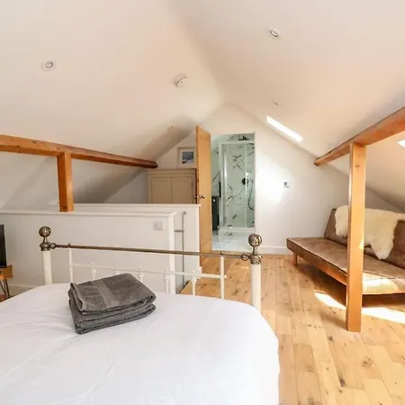 The Coach House Villa Cranwell Exterior photo